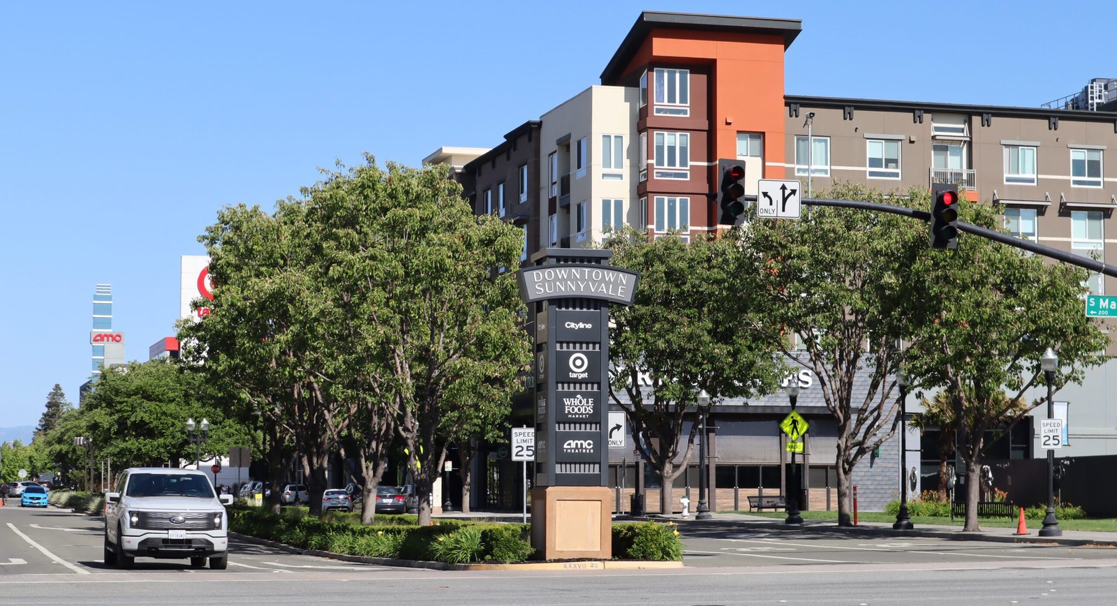 Homes in the Downtown neighborhood of Sunnyvale, California